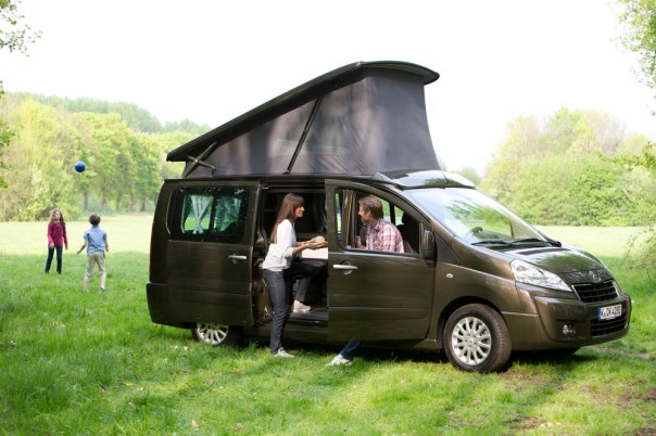 Flexible Freiheit für vier im Peugeot Expert Patagonia Westfalia