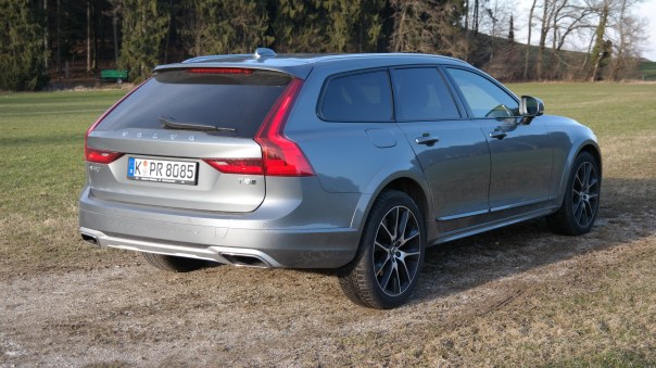 Volvo V90 Cross Country